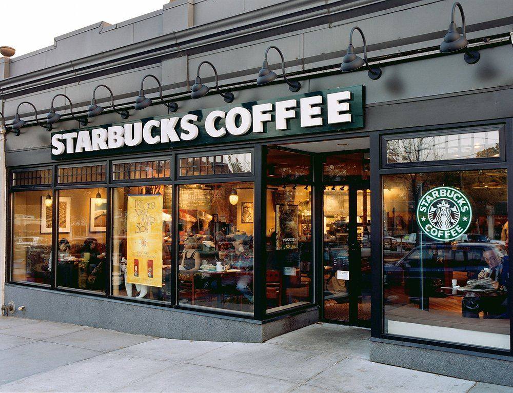 Retail center in Illinois financed by Wedgewood Investment Group